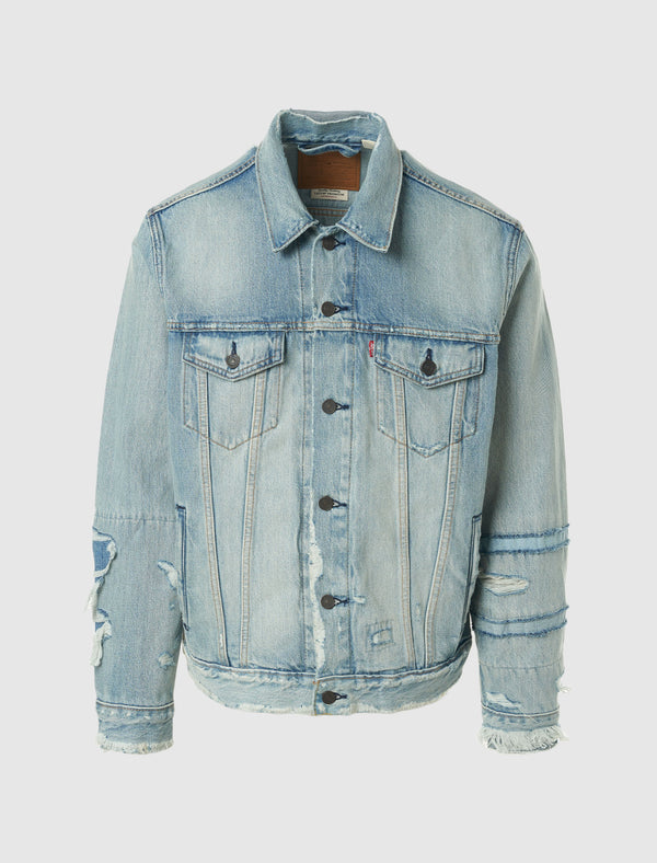 THE TRUCKER JACKET